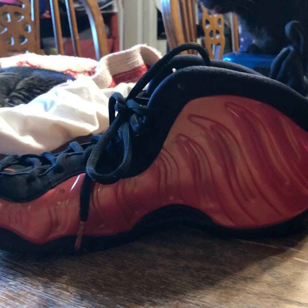 Nike Men’s Sports Red-Black Foamposite Low-Top Sneakers - Picture 3 of 15